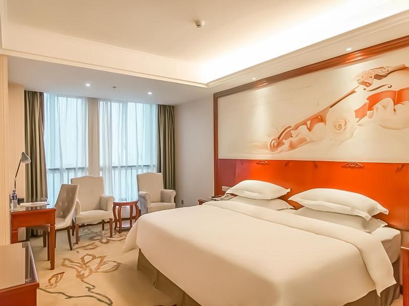 ג'יאן Vienna Hotel Jian People Square מראה חיצוני תמונה
